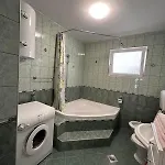 White House * Bihać