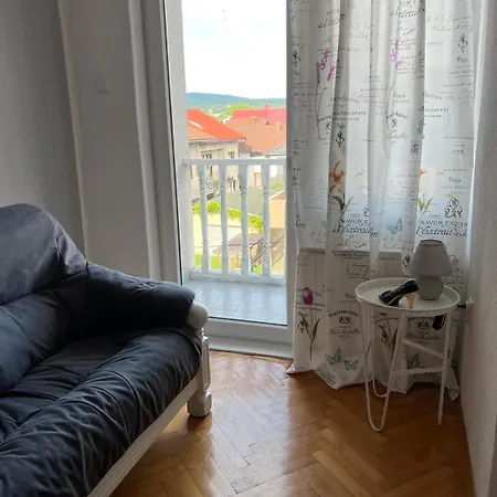 White House Apartment *