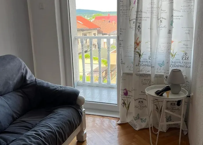 White House Apartment *