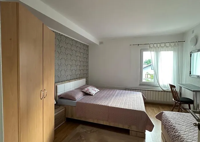 White House Apartment *